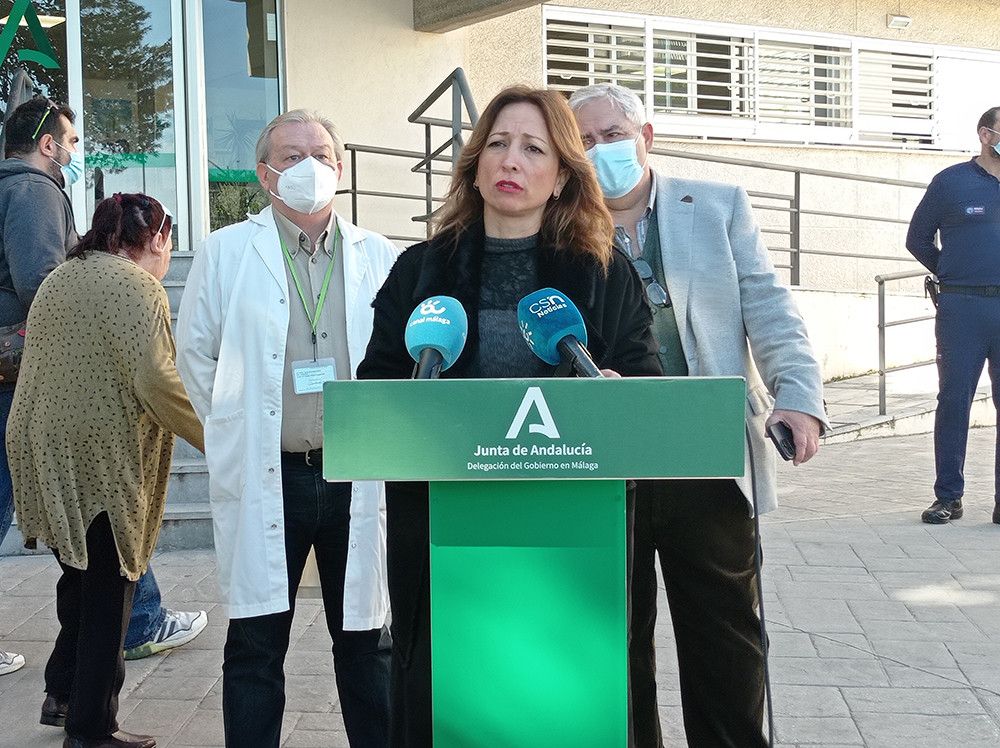 La Junta renovará en 2023 a más de 2.400 profesionales sanitarios en la provincia
