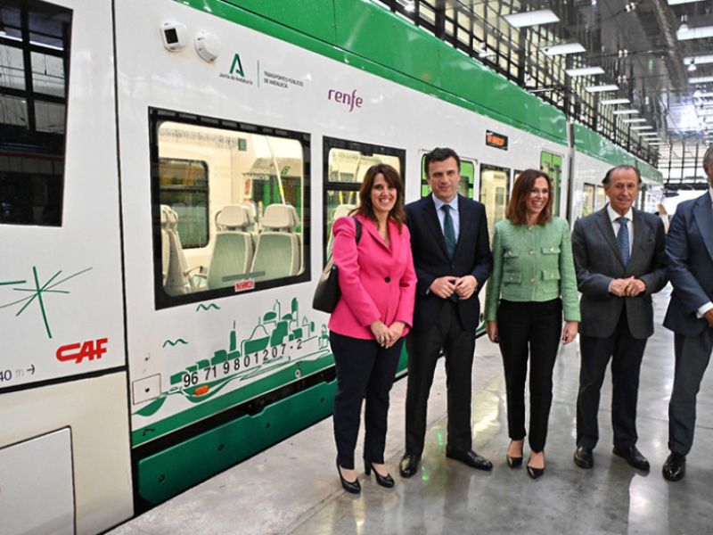 El Trambahía supera los dos millones de viajeros en el primer año desde su puesta en servicio