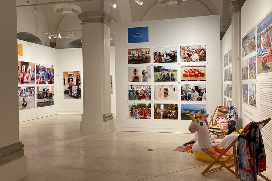 \'MálagaEXPRESS\', un retrato inédito de la ciudad bajo la mirada del fotógrafo Martin Parr