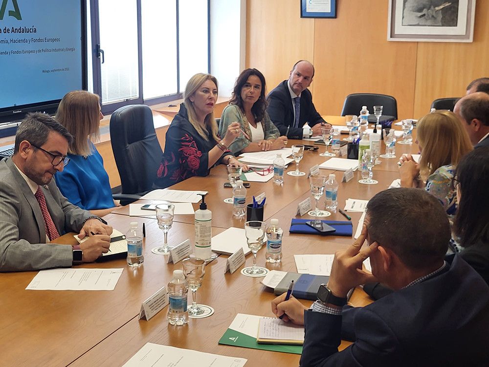 La consejera de Economía asegura que Málaga será una de las provincias más beneficiadas por las últimas rebajas fiscales de la Junta