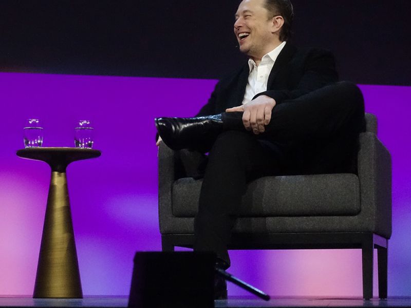 Elon Musk anuncia una "demanda termonuclear" contra "todos los que confabulan" contra X, la antigua Twitter