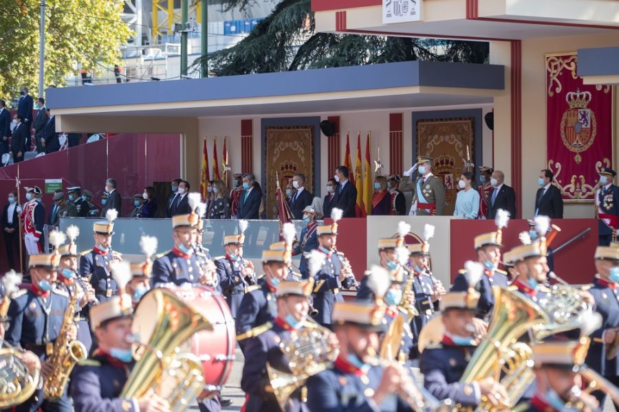 Los reyes presiden el desfile por el Día de la Fiesta Nacional