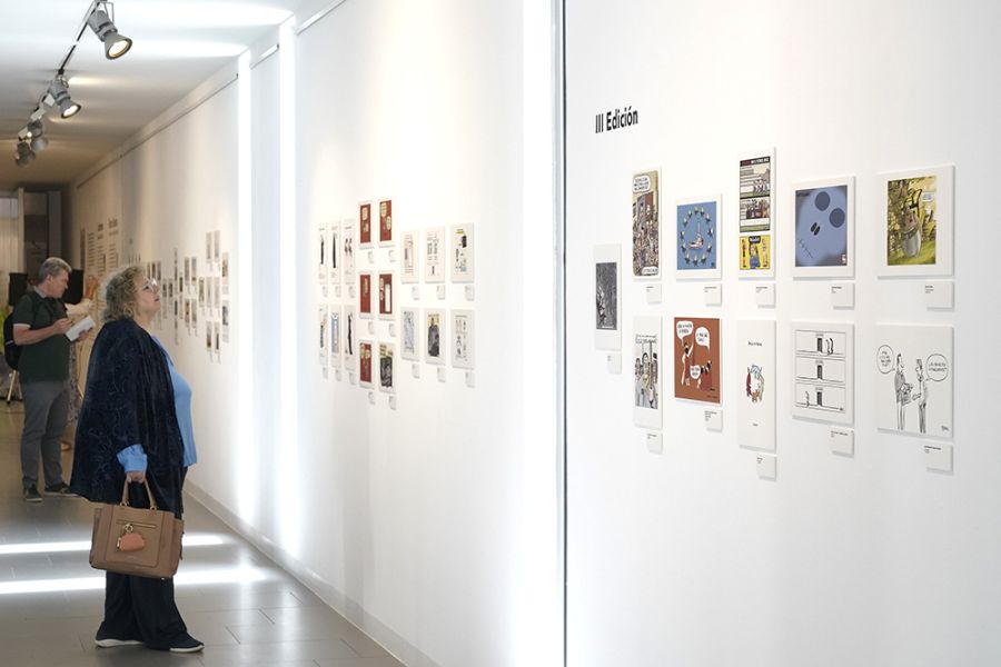 La Diputación de Málaga acoge la primera exposición de viñetas periodísticas del Certamen Elgar