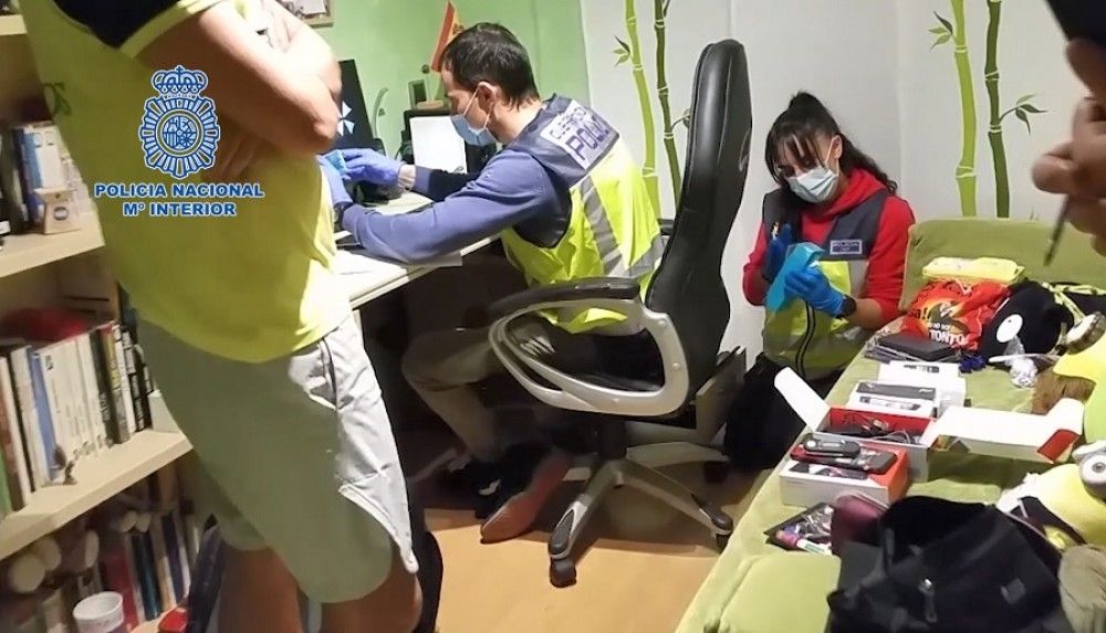 La Policía Nacional detiene a siete pederastas en una operación a nivel nacional contra la pornografía infantil en Internet