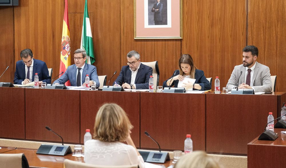 La fotovoltaica supera a la eólica y se sitúa como primera fuente limpia en Andalucía