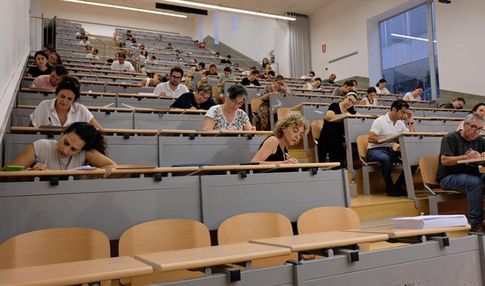 Un total de 13.028 aspirantes aprueban la primera prueba de las oposiciones a Secundaria, FP y Régimen Especial