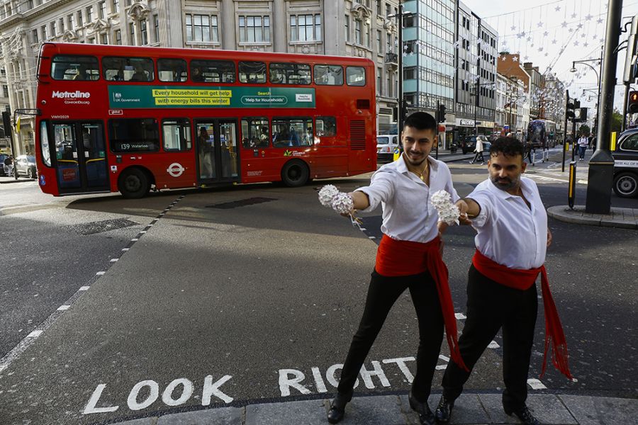 Costa del Sol desarrolla en la estación Oxford Circus de Londres una campaña de promoción sensorial que tendrá un impacto en seis millones de personas en el plazo de un mes