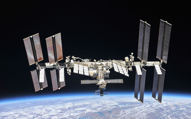 El Consejo de Roscosmos aprueba prolongar la vida del segmento ruso de la EEI hasta 2028