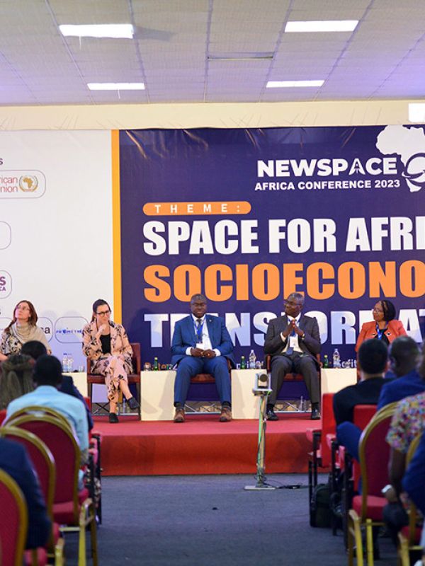 África busca su sitio en la carrera espacial