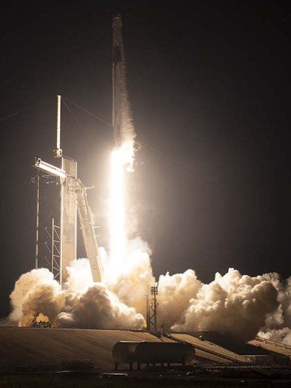 La NASA y SpaceX lanzan la sexta misión tripulada a la Estación Espacial Internacional