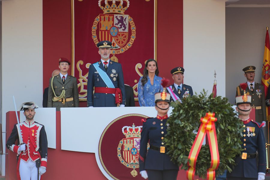 Los reyes, acompañados de la princesa de Asturias, presiden los actos por el Día de la Fiesta Nacional