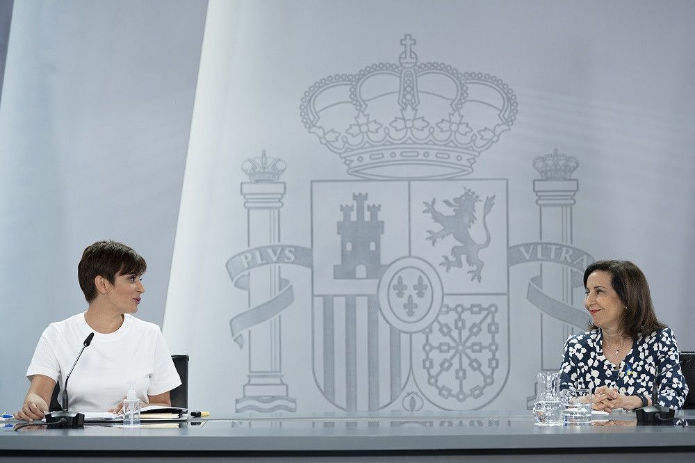 El Gobierno sacrifica a la directora del CNI para satisfacer a los secesionistas catalanes
