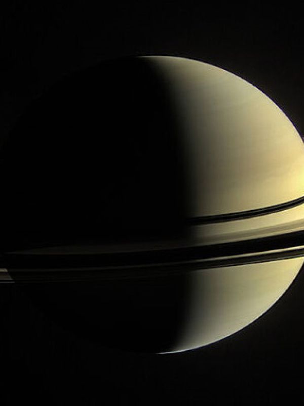 Un nuevo estudio confirma que los anillos de Saturno son jóvenes y efímeros