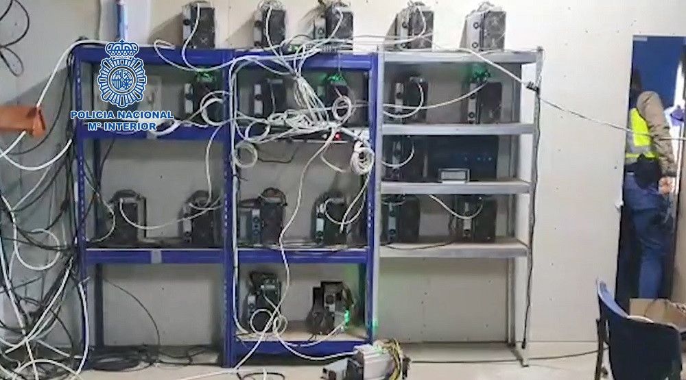 La Policía Nacional desmantela una granja de criptomonedas en Sevilla