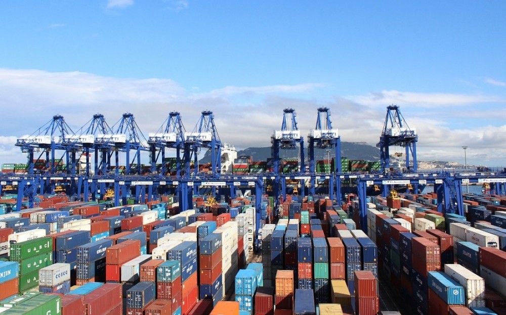 Las exportaciones caen en marzo un 12,6% hasta los 2.625 millones por el Covid-19