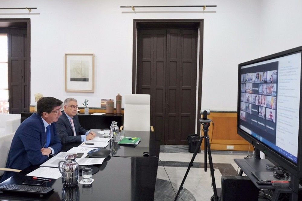 El consejero de Turismo pide al Gobierno central que tome medidas para gestionar la crisis del turismo