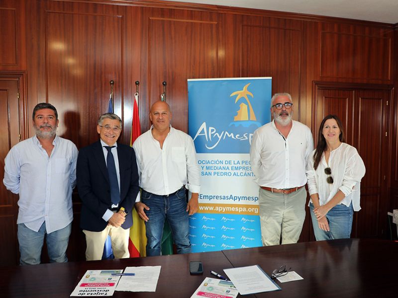 Apymespa repartirá 2.500 tarjetas escolares con descuentos en los comercios como ayuda en el comienzo del curso
