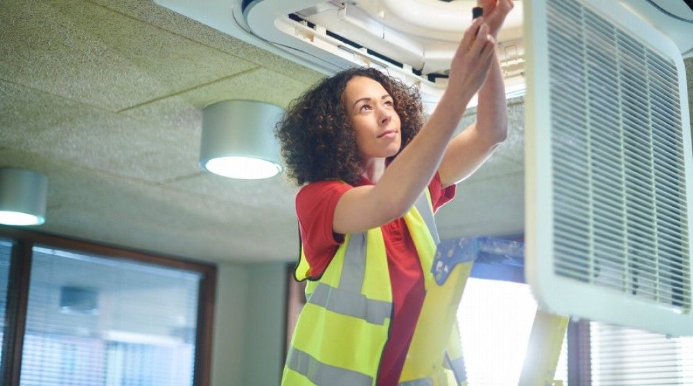 El Gobierno publica una guía con recomendaciones sobre el uso de sistemas de climatización y ventilación para prevenir la expansión del COVID-19
