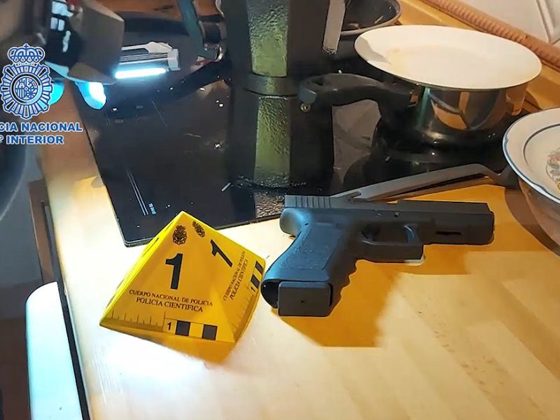 La Policía Nacional detiene a 15 personas por el secuestro en Marbella de cuatro hombres sometidos a torturas, uno de ellos a punto de morir a causa de un coma diabético