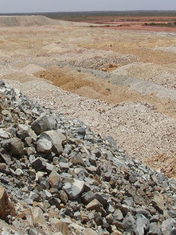 Un equipo de investigadores convierte residuos mineros tóxicos en cemento apto para rellenar minas