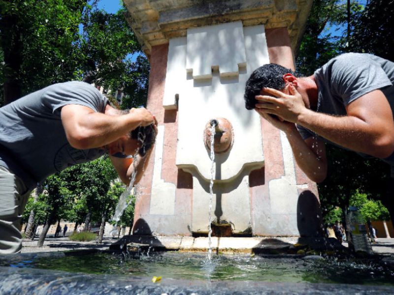 AEMET activa el aviso naranja por altas temperaturas en Sol y Guadalhorce (Málaga)