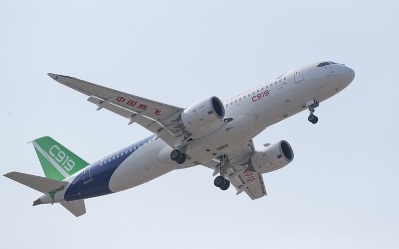 El avión chino C919 comienza los vuelos de demostración