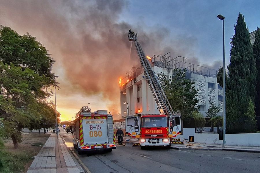 Una persona ha fallecido y nueve han resultado heridas en el incendio del hotel Sisu Boutique