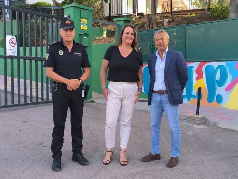 Más de una treintena de policías locales conforman el dispositivo de seguridad para el curso escolar 2023/24