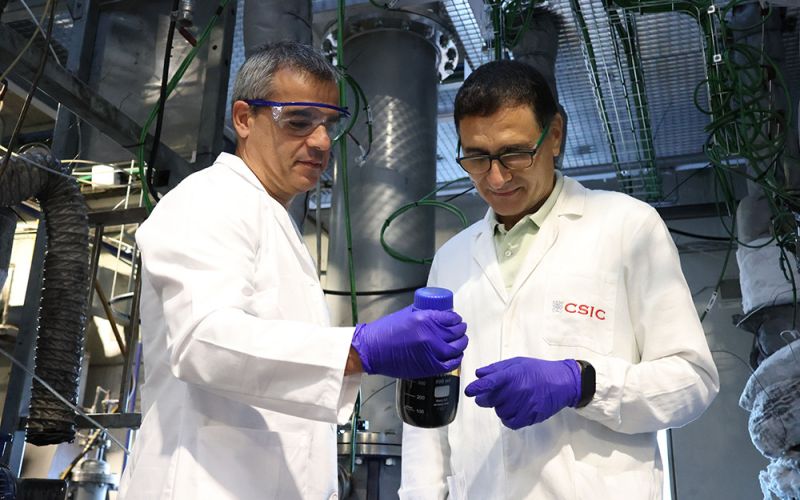 Utilizan energía solar para producir fertilizantes sostenibles y biocombustibles
