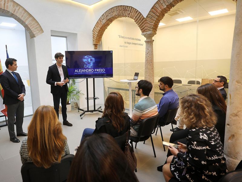 Celebrada una jornada en el Vivero de Empresas para explorar las oportunidades de la inteligencia artificial en el asesoramiento financiero