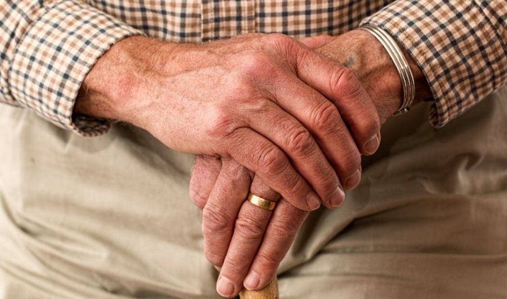 La Consejería de Igualdad refuerza con más personal las residencias de mayores