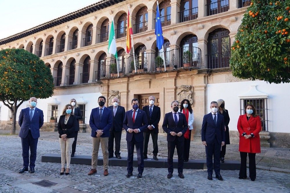 Raphael, Hijo Predilecto de Andalucía; el Parlamento andaluz, Medalla Manuel Clavero Arévalo