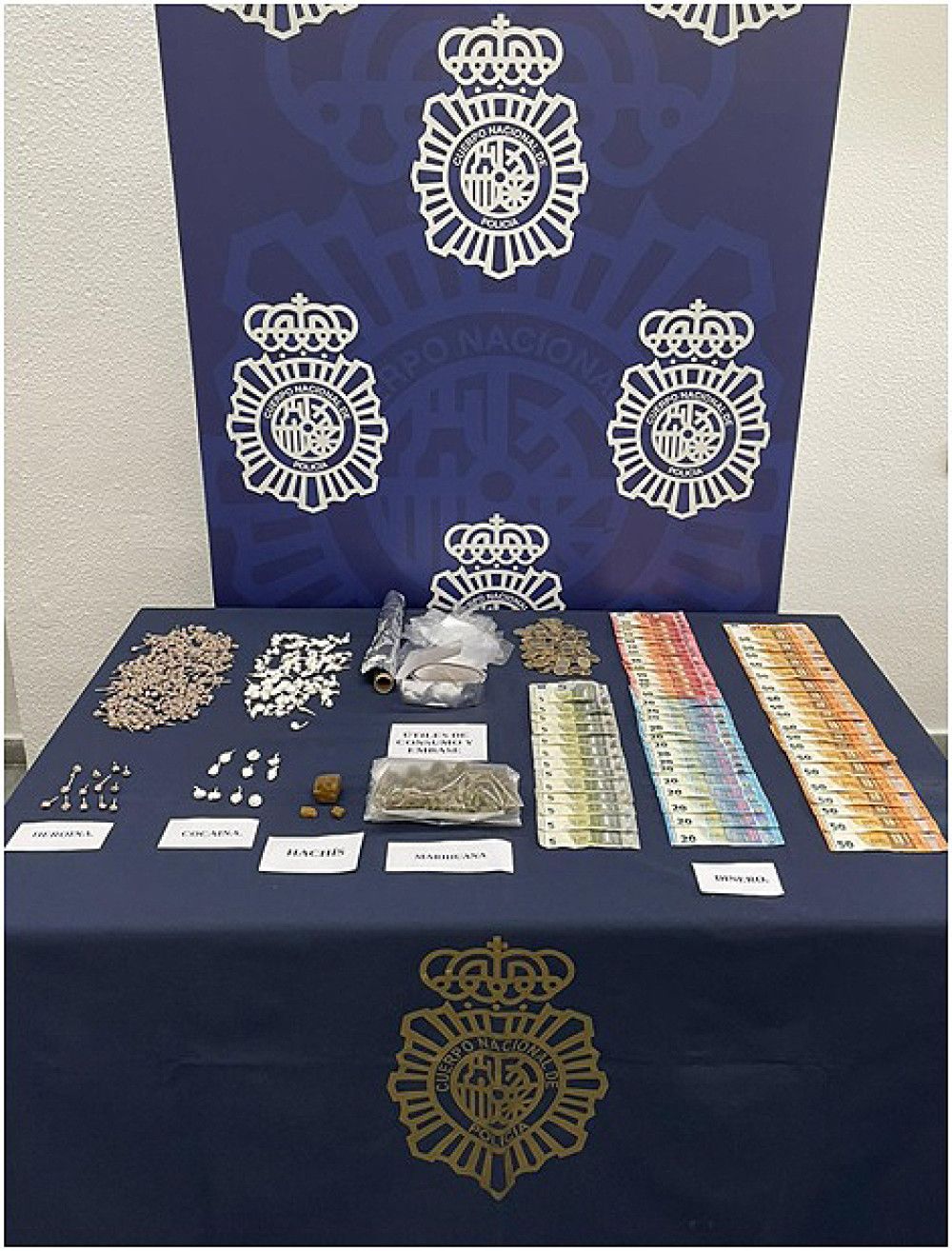 La Policía Nacional detiene a un joven al frente de un narcopiso en Marbella después de robar 5.000 euros a uno de los clientes