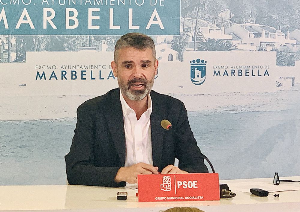 El PSOE señala que Moreno Bonilla se ha convertido en cómplice de los escándalos de Ángeles Muñoz