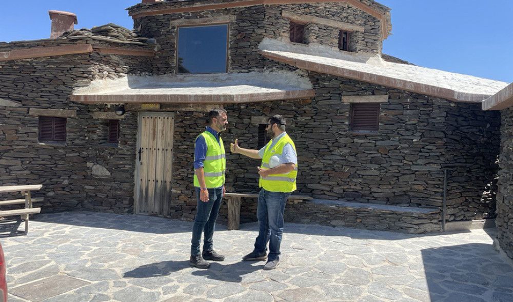 La Junta invierte 2,5 millones de euros en obras de mejora de los refugios de Sierra Nevada