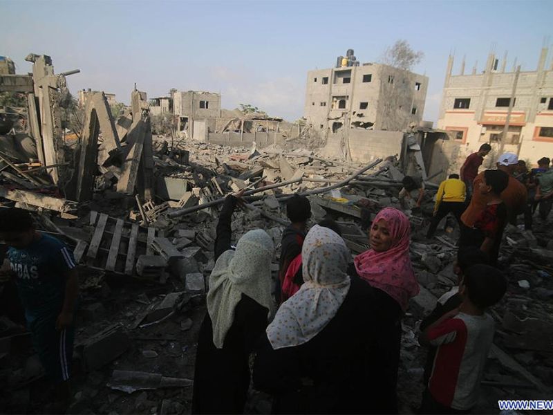 El número de víctimas de los bombardeos israelíes sobre Gaza se acerca a 4.700