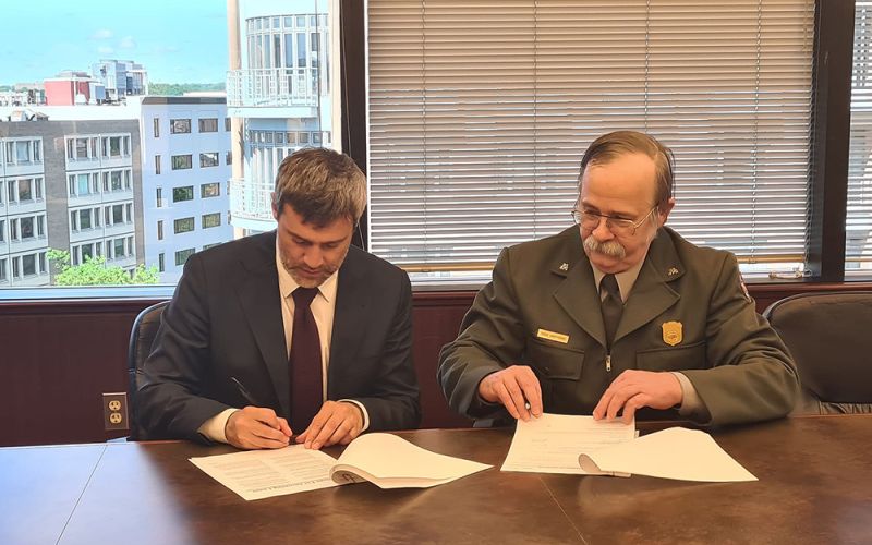 El Ministerio de Cultura renueva el depósito temporal de las piezas de los pecios españoles El Juno’ y La Galga’ recuperados en Estados Unidos