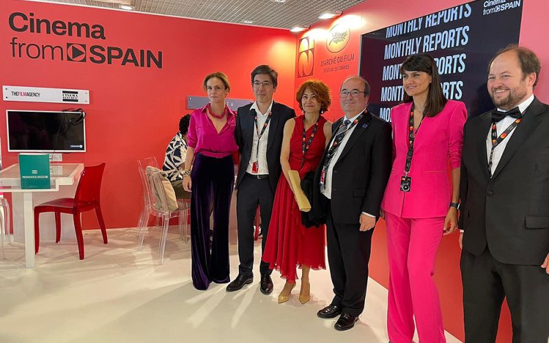 El ministro de Cultura visita el Marché du Film del Festival de Cannes 2023, en el que España es País Invitado de Honor