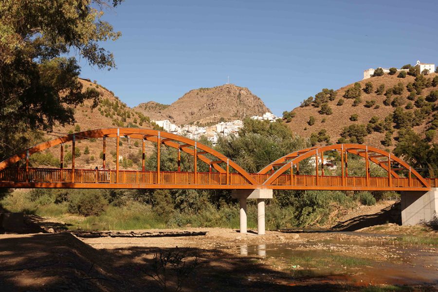 La Diputación inaugura en Álora la primera obra del Corredor Verde del Guadalhorce, que será el mayor parque fluvial de España