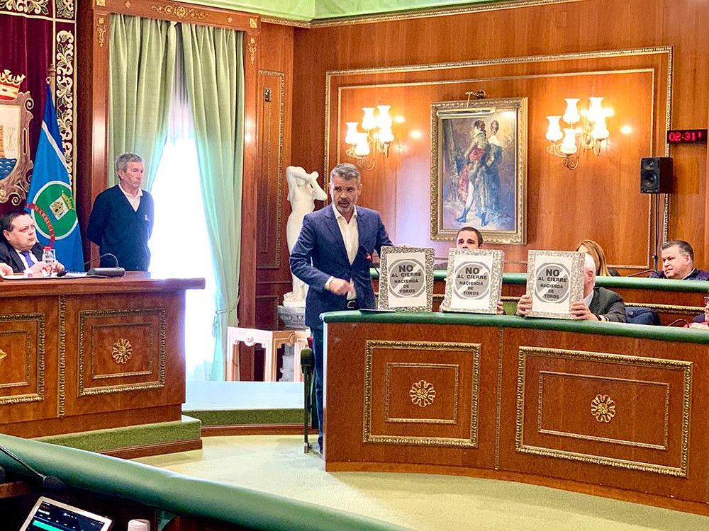 El PSOE saca adelante una propuesta para alejar las casas de apuestas a 500 metros de los centros educativos sin el apoyo del PP