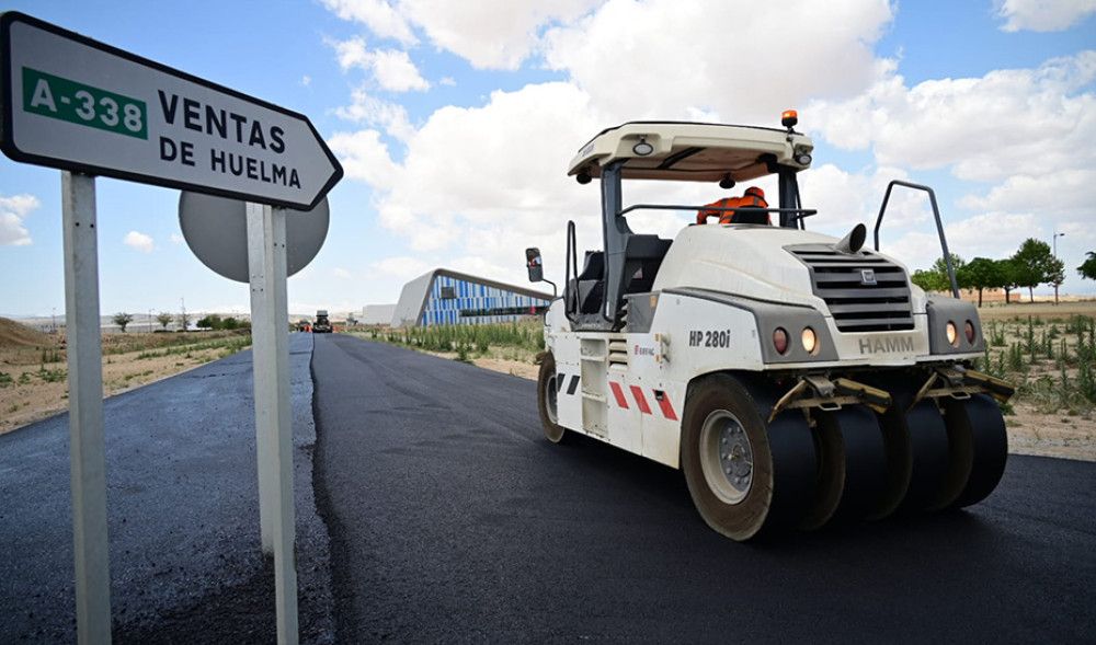La Junta adjudica la obra de ensanche del acceso al parque tecnológico de Escúzar por 2,5 millones