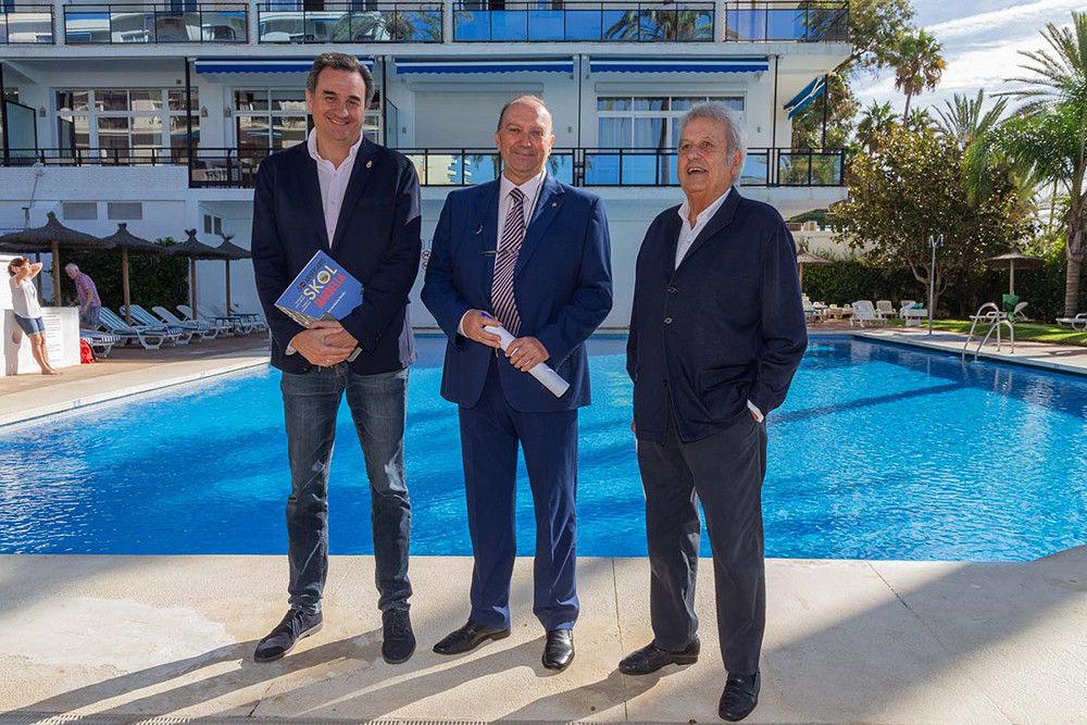 El Ayuntamiento respalda a Skol Marbella “como establecimiento mítico y símbolo del turismo residencial de la ciudad” en la celebración de su 60 aniversario