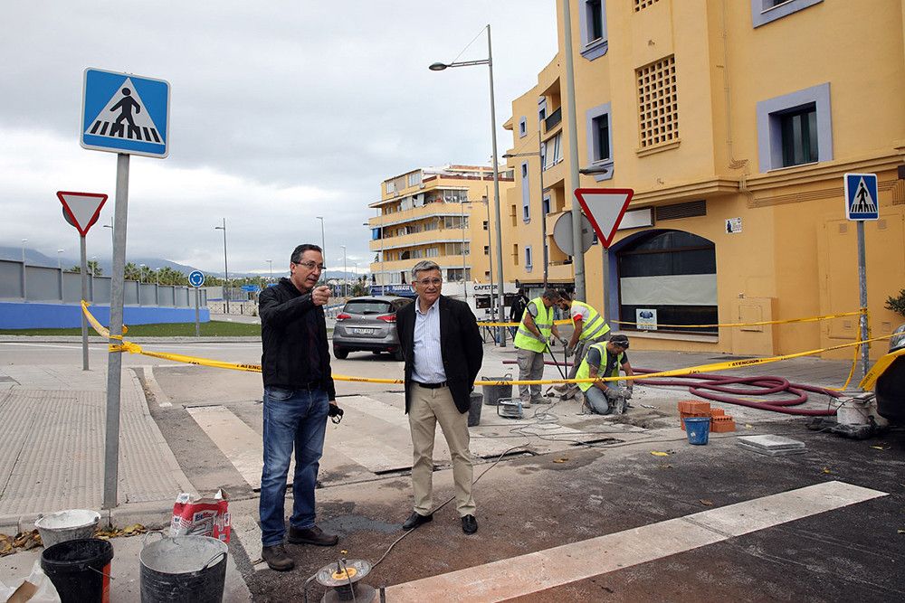 El Ayuntamiento mejora la seguridad vial en el Bulevar de San Pedro con la implantación de once pasos peatonales inteligentes retroiluminados de tecnología LED