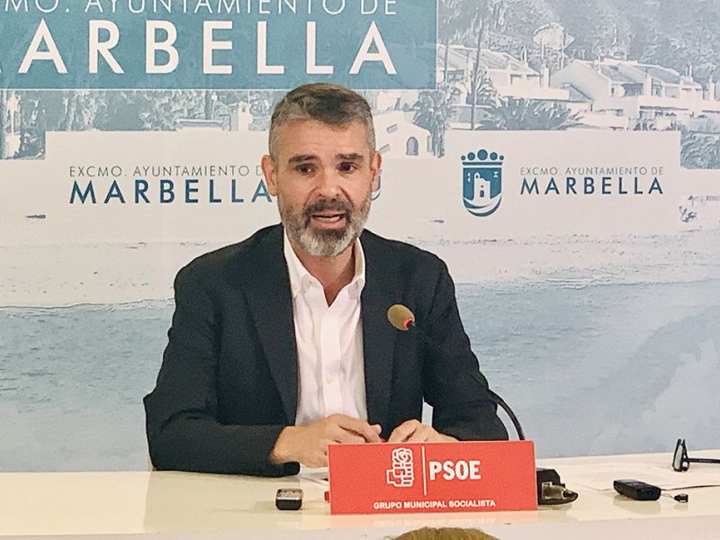 El PSOE señala que Moreno Bonilla se ha convertido en cómplice de los escándalos de Ángeles Muñoz