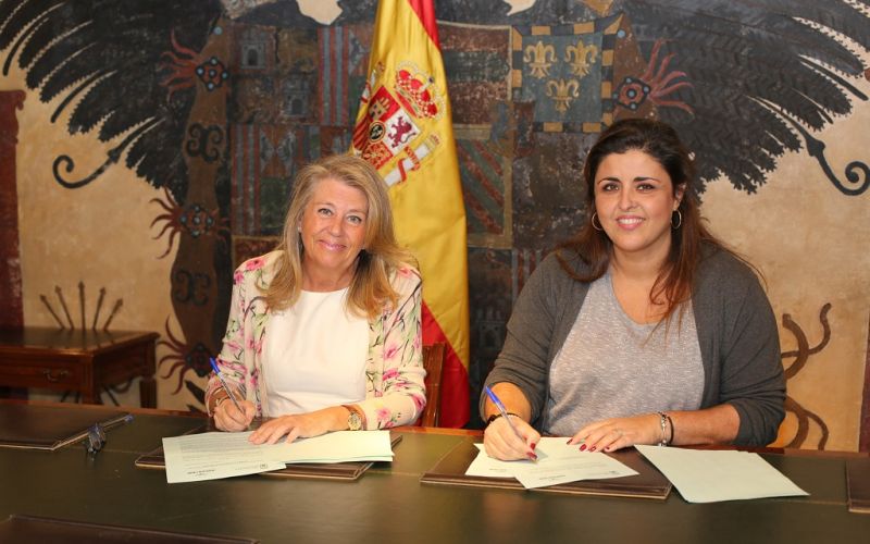 El Ayuntamiento renueva su colaboración con Aspandem con dos convenios por casi 300.000 euros para respaldar la atención a cerca de un millar de usuarios