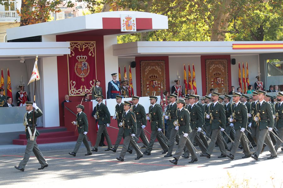 Los reyes, acompañados de la princesa de Asturias, presiden los actos por el Día de la Fiesta Nacional