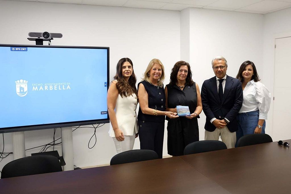 El Ayuntamiento aborda con el Colegio de Arquitectos de Málaga los principales aspectos del nuevo PGOM