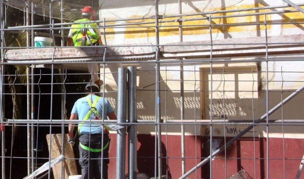 La Consejería de Fomento adjudica ayudas para la autoconstrucción de 126 viviendas