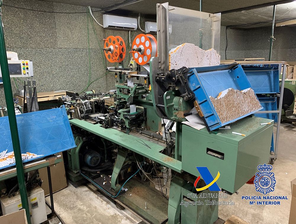 Desarticulada una organización criminal que gestionaba una fábrica de producción clandestina de tabaco en Málaga