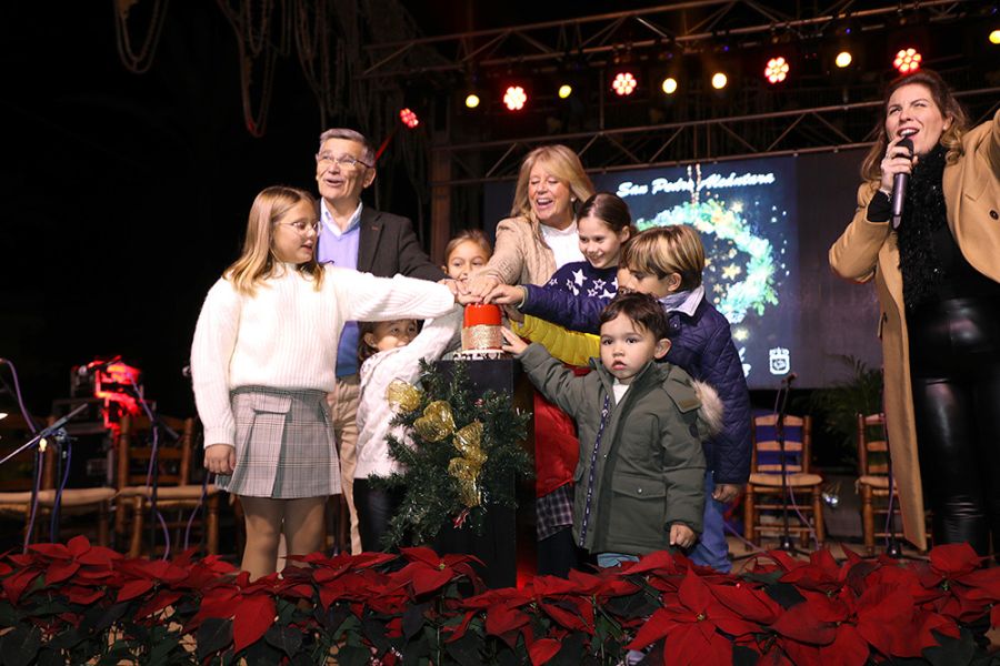 Marbella y San Pedro Alcántara dan una multitudinaria bienvenida a la Navidad